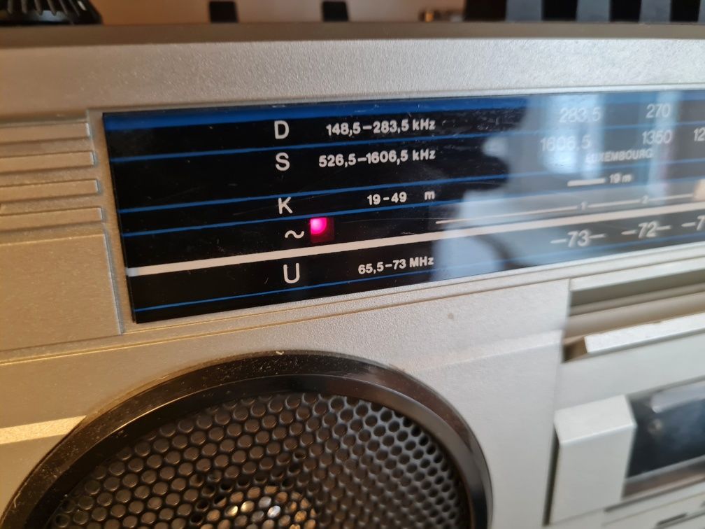 Radiomagnetofon Hania RMS 401 idealny