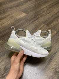 Кросівки: Nike Air Max 270 (38)