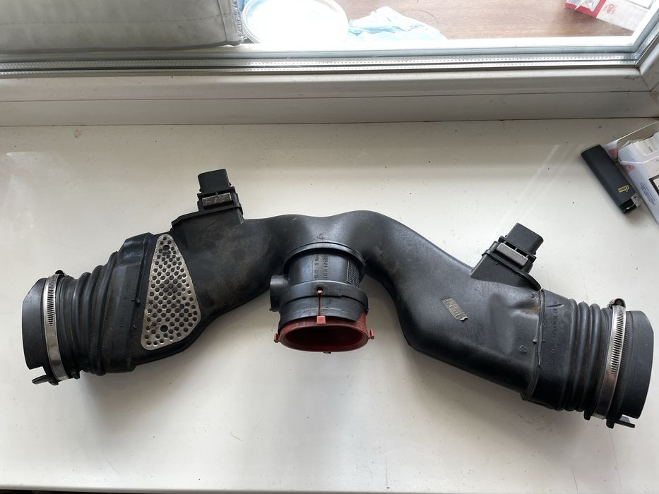 Розходомер (патрубок повітряного фільтра mercedes w164 3.0cdi