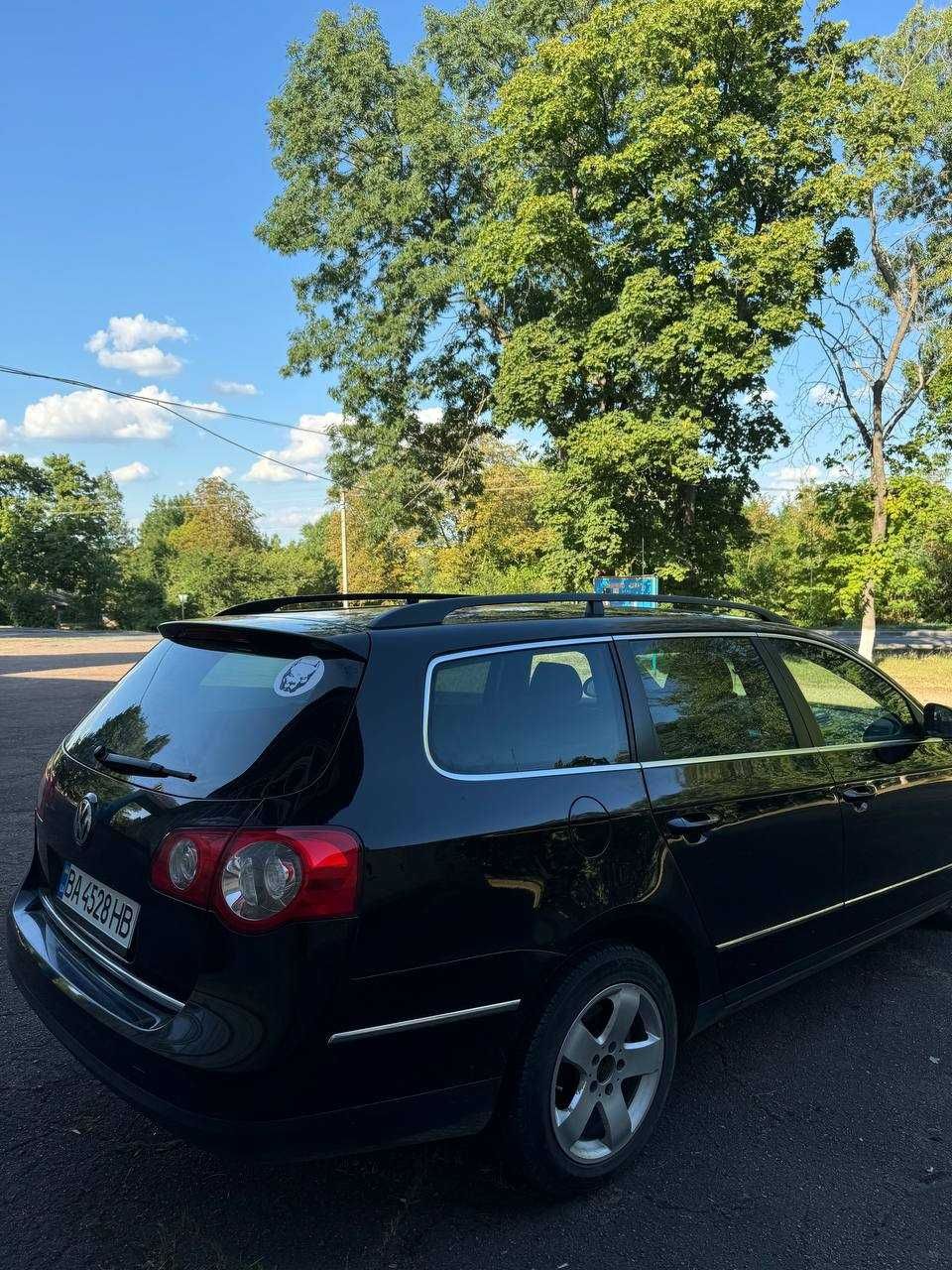 Volkswagen Passat B6 в гарному стані.