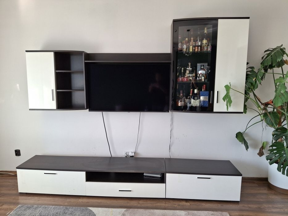 Meblościanka biała