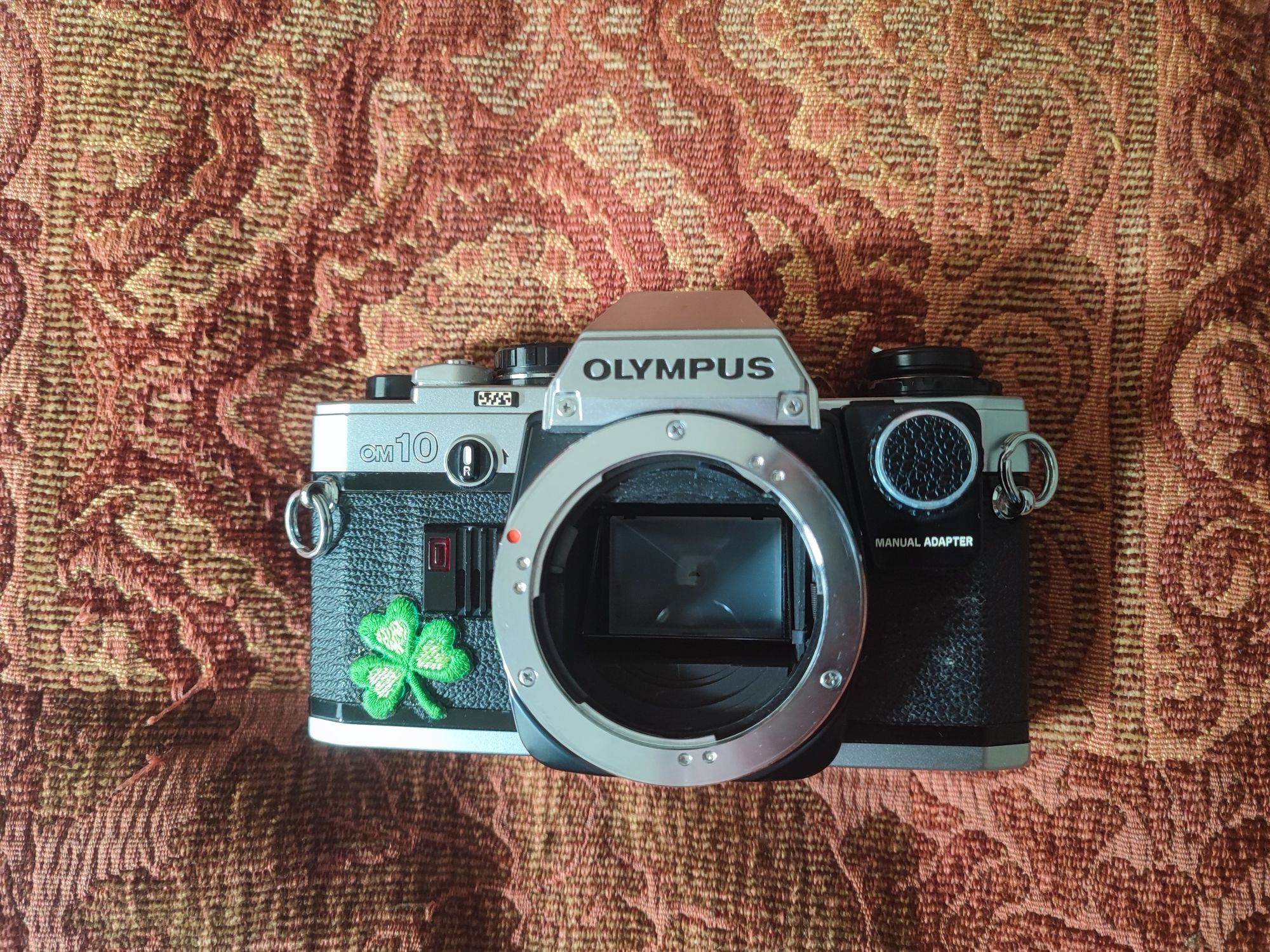 Olympus OM-10 плівкова камера 35мм дзеркальна