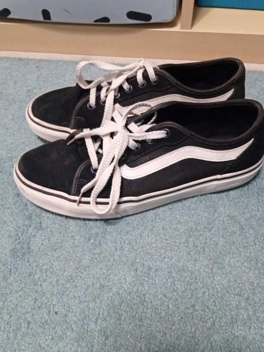Ténis Marca Vans