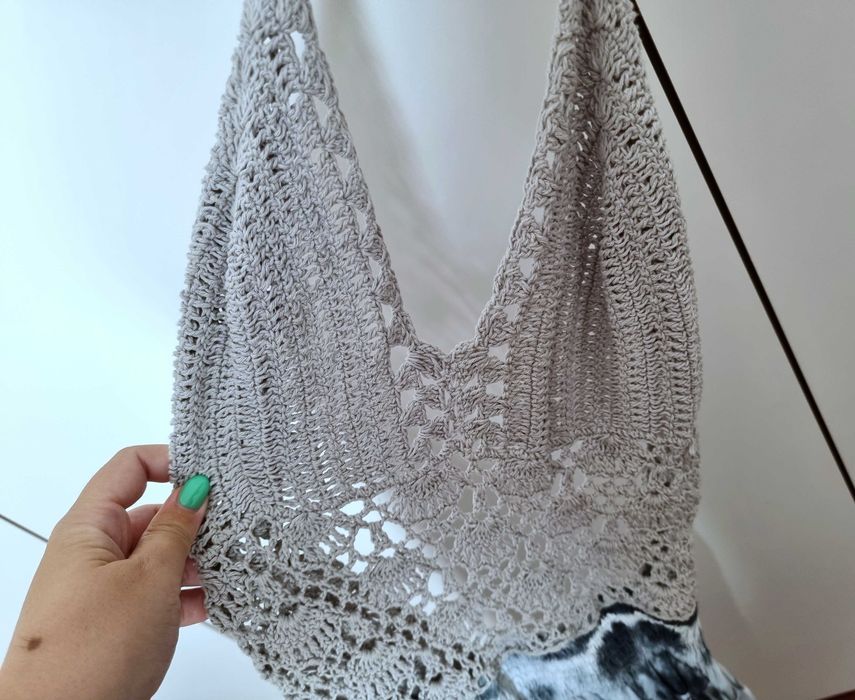 Macacão de calções com crochet e abertura nas costas, S - nunca usado