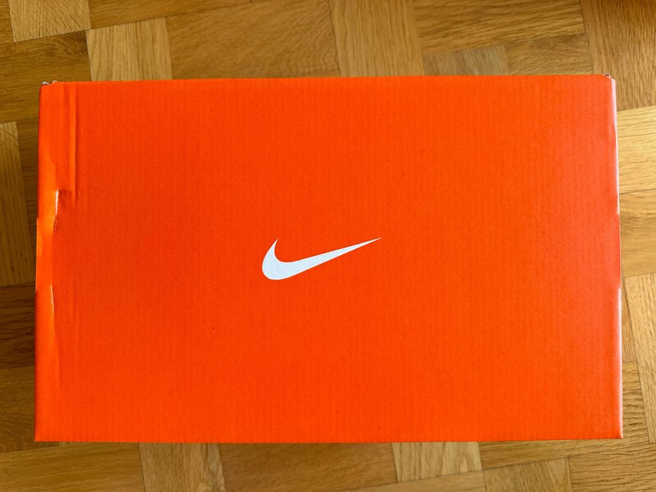 Кросівки Nike Revolution 7	кроссовки FB2208-303