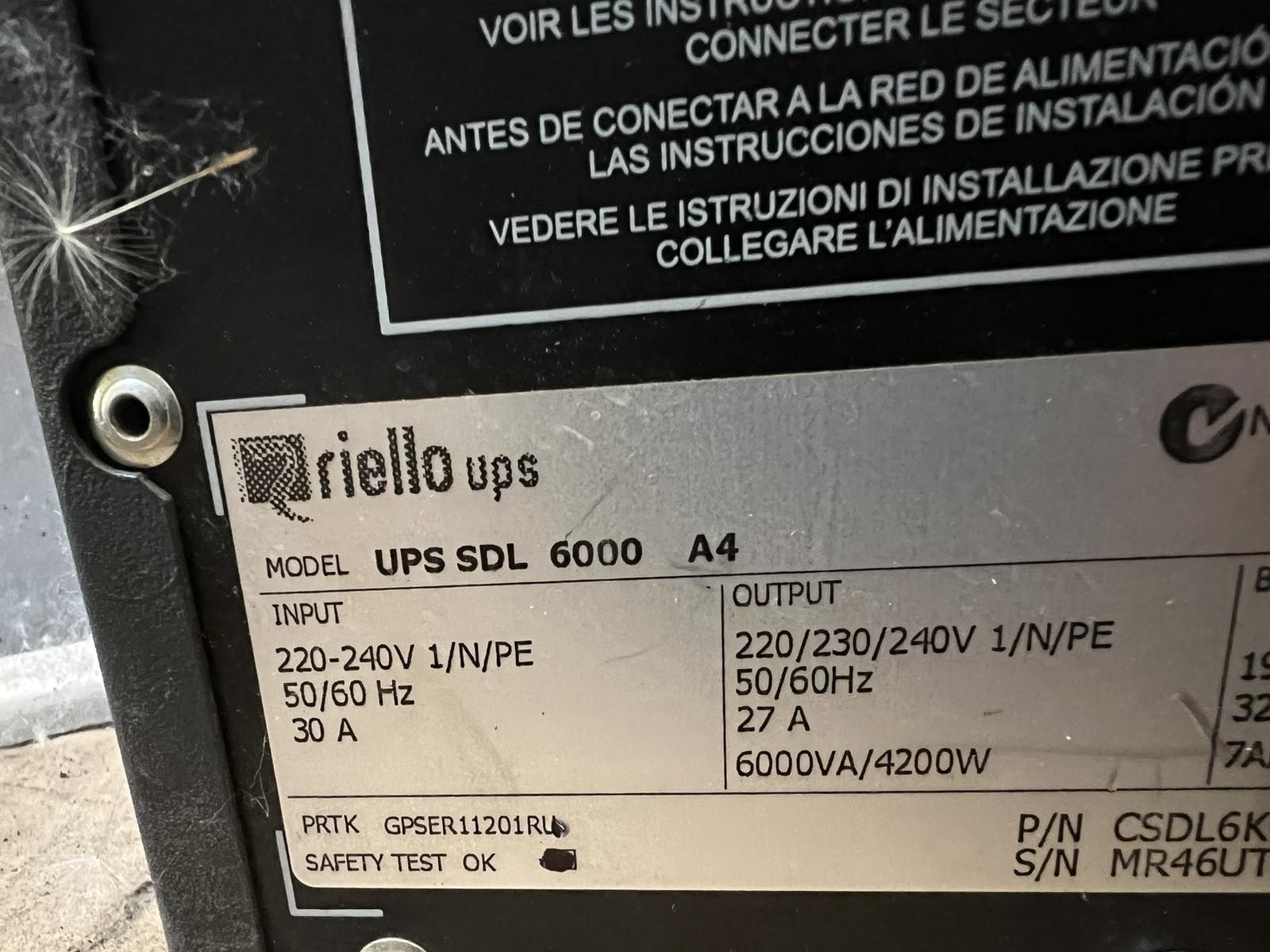 Бесперебійник ДБЖ Riello UPS SDL 6000 A4
