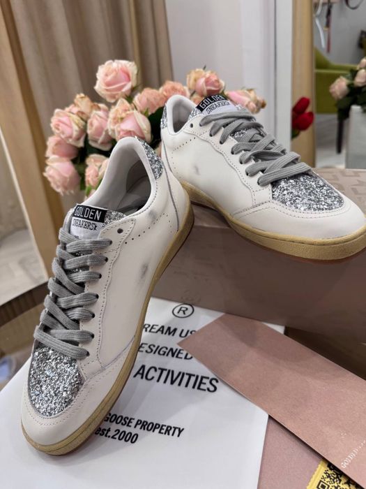Трендові жіночі кеди Golden Goose білого кольору з срібною зіркою