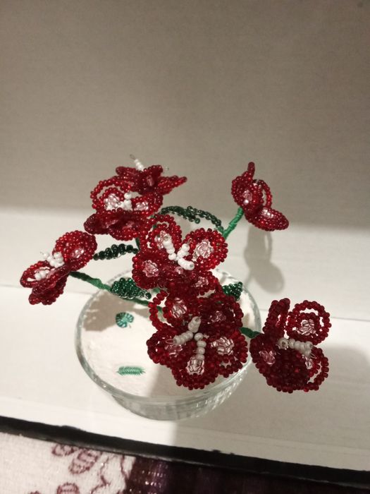 Вироби з бісеру  продаю таку красу