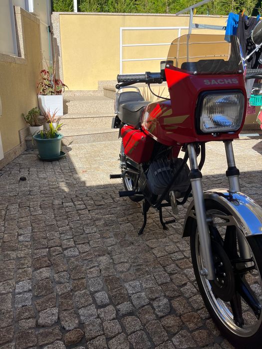 Mota sis sachs v6 Lotus toda restaurada pouco usada.