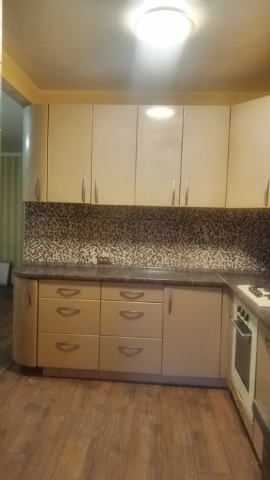 Сучасна кухня б/у