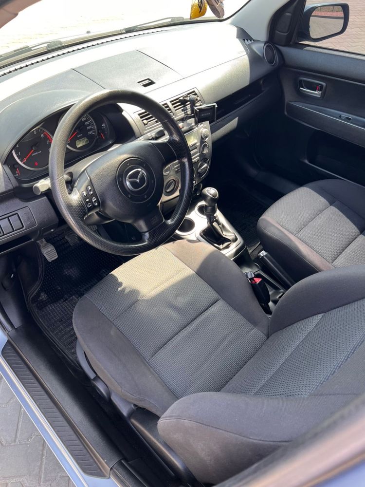 Mazda 2 2007 рік