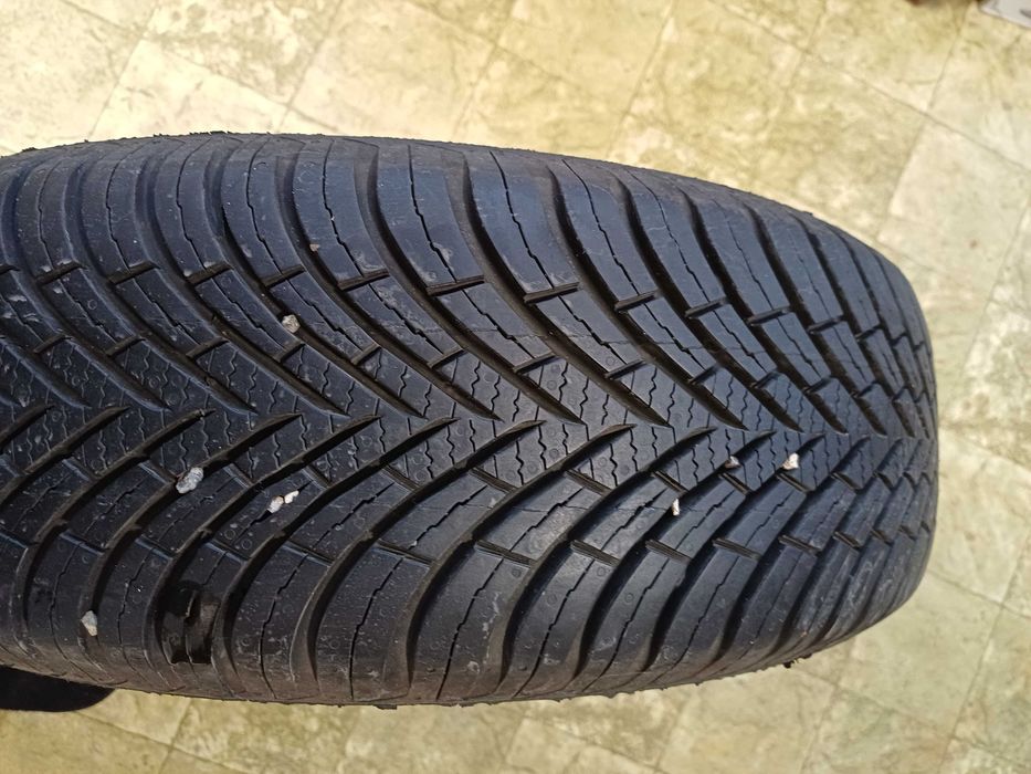 Резина шини Vredestein R15 на авто