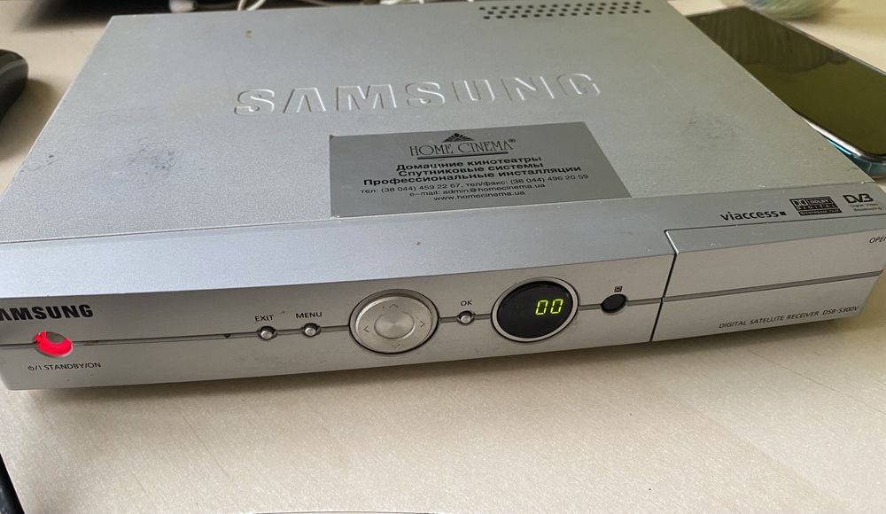 Спутниковый ресивер Samsung DSB - S300V
