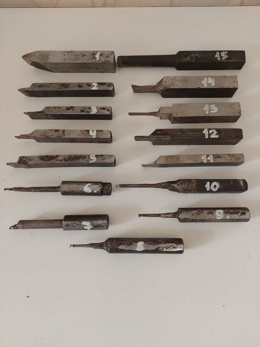 Токарные победитовые и самокальные резцы. БРЕЛКИ.