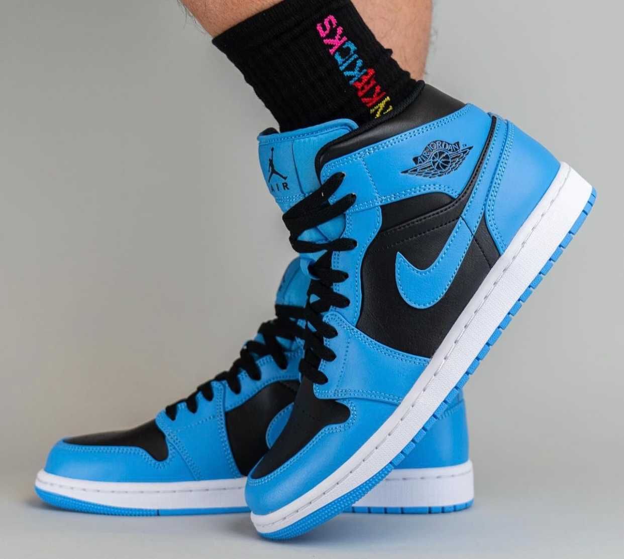 Air Jordan 1 Mid University Blue кросівки чоловічі жіночі р. US7/40