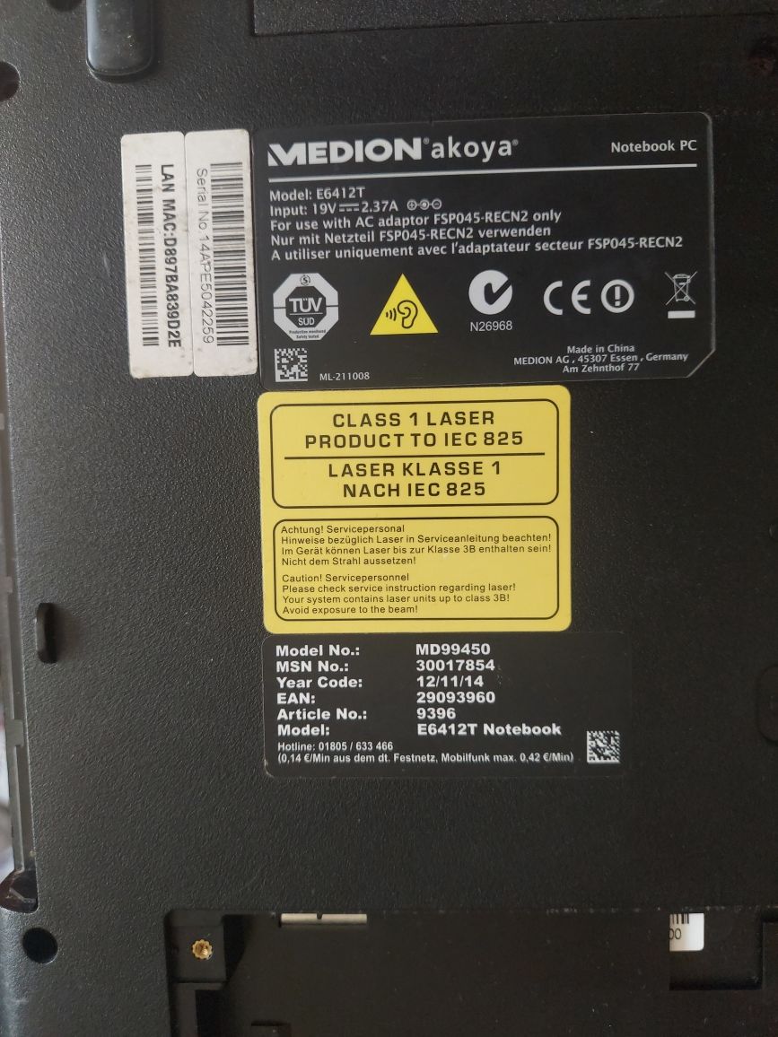 Medion E6412T 15,6"ekrandotykowy uderzony płyta główna bateria sprawna