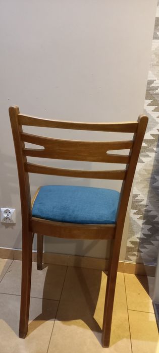 Krzesło z czasów PRL model M 38