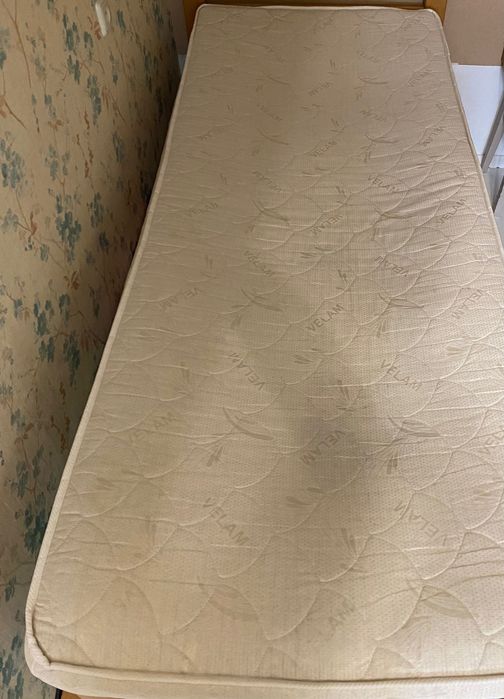 Матрац безпружинний Velam