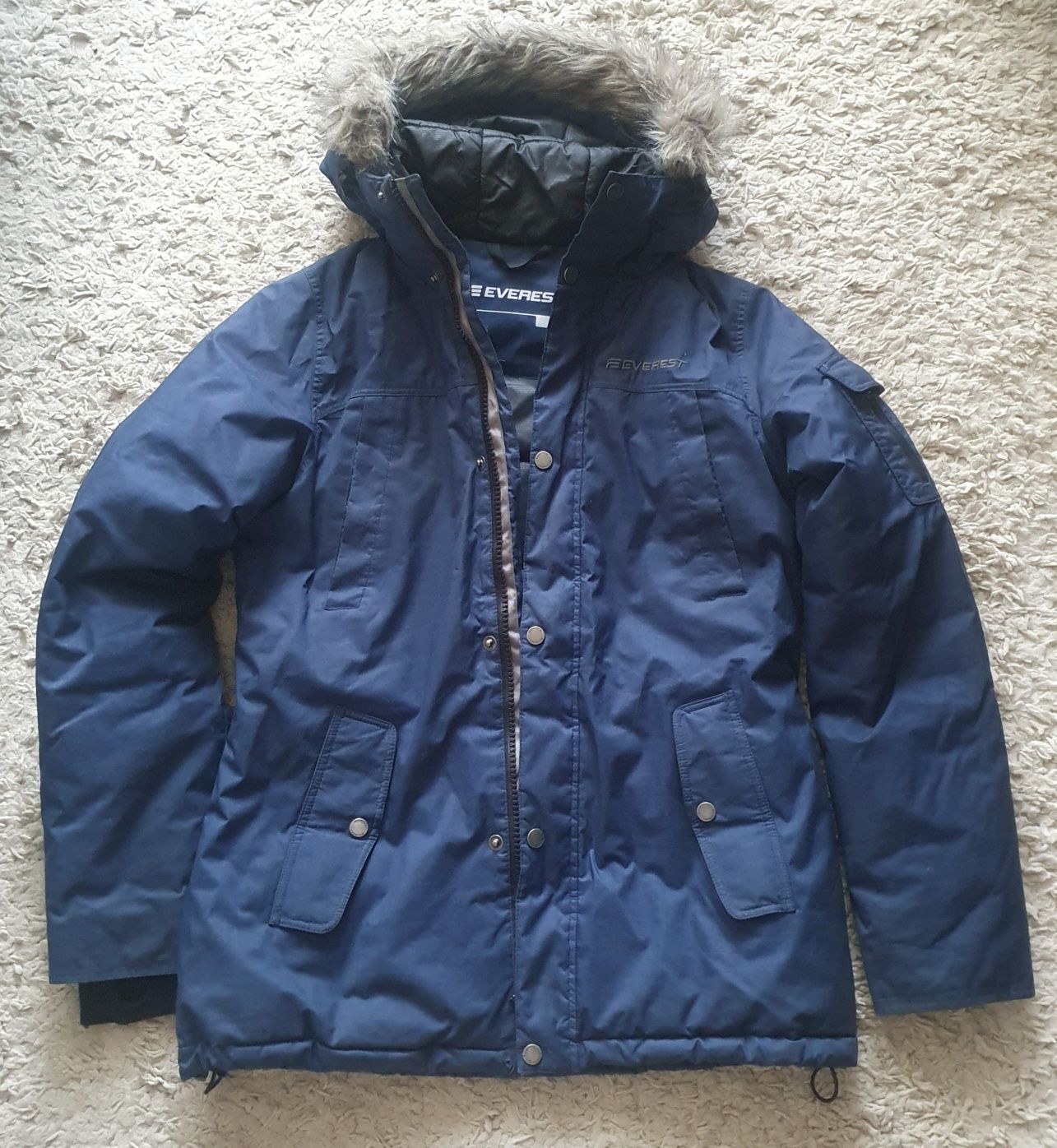 Куртка зимова підліткова б/у в ідеальному стані на зріст 158-164