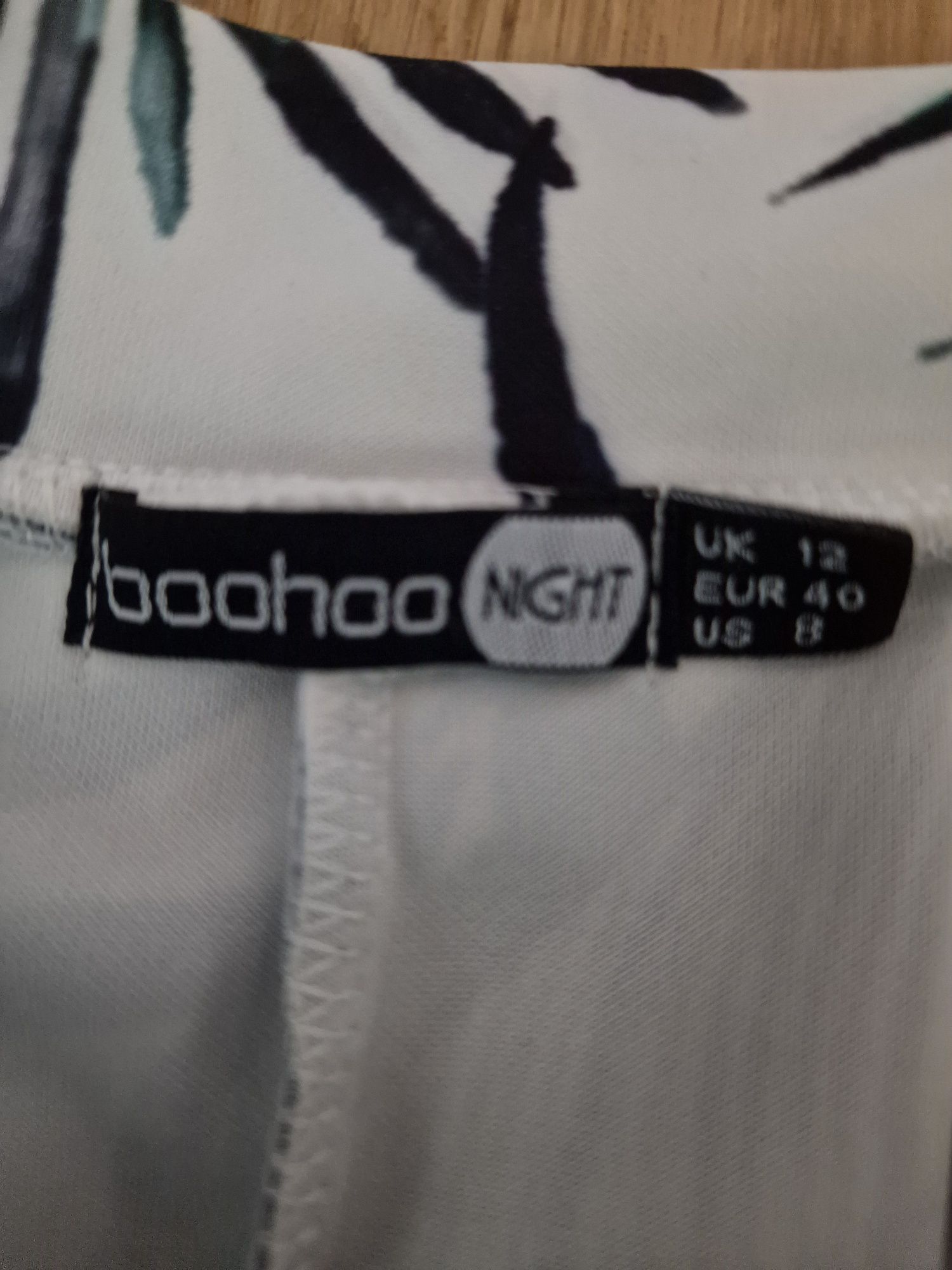Spódnica midi Boohoo 38 40 kwiaty