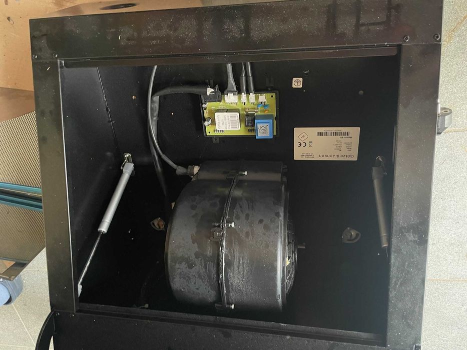 Okap GÖTZE & JENSEN VH691XT Czarny