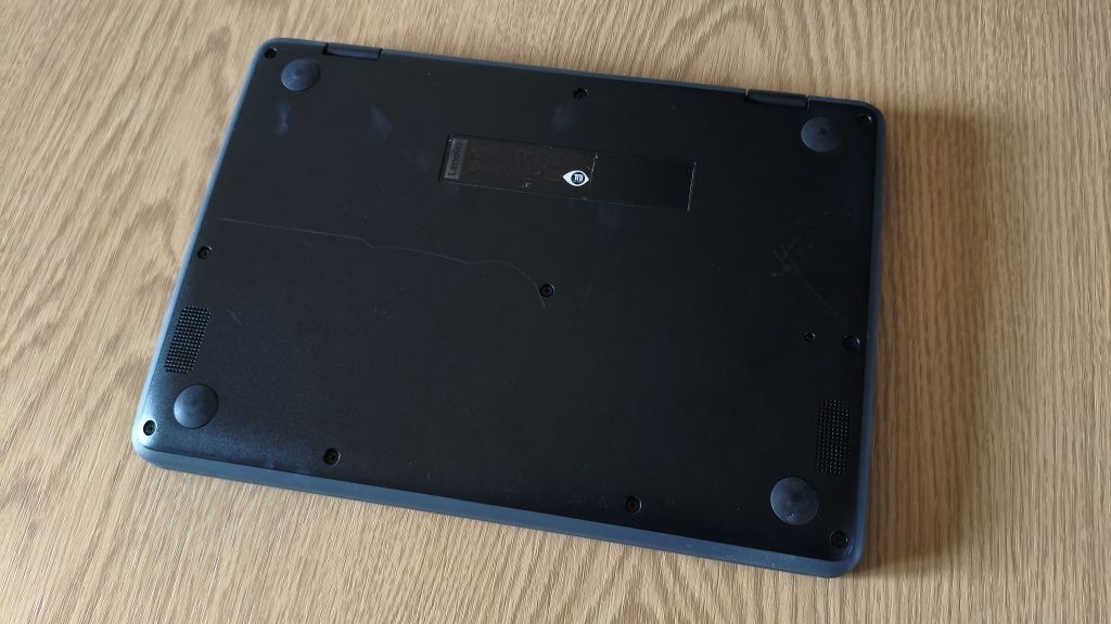 Dotykowy 12 cali laptop tablet Chromebook Lenovo 300e 4/32GB