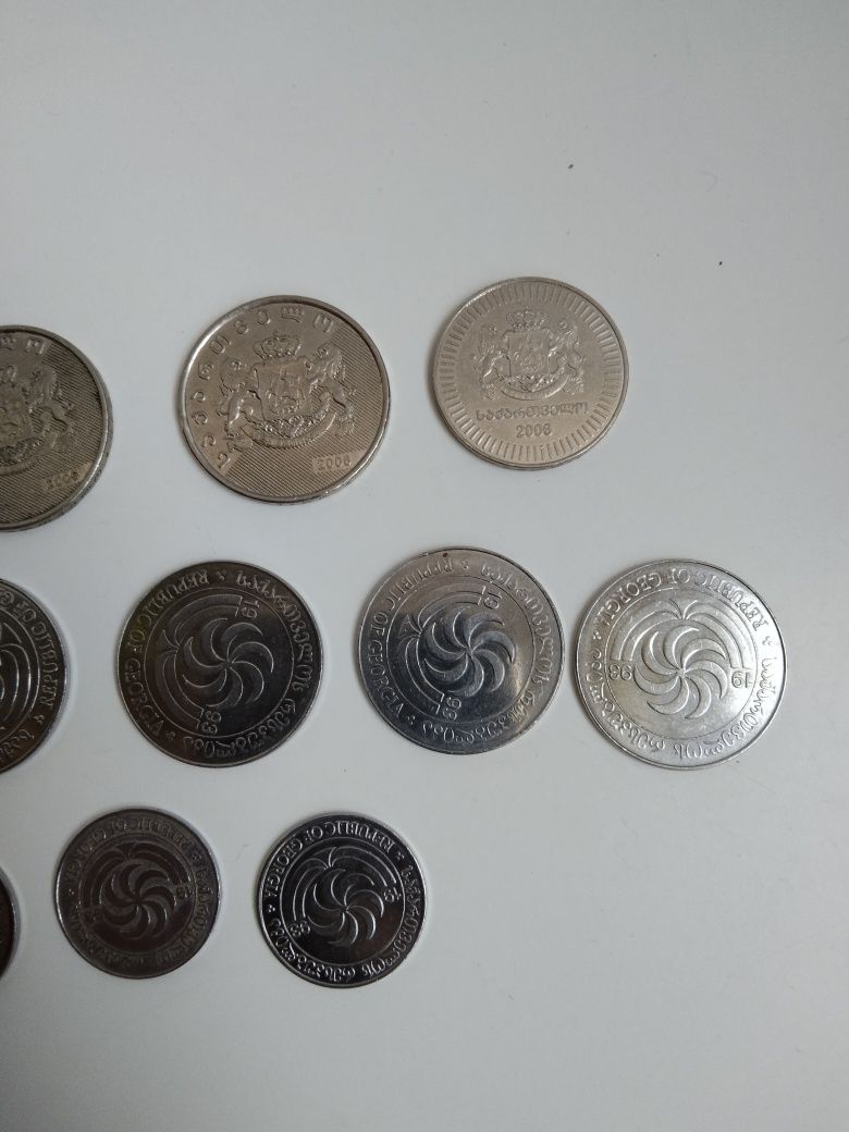 Монета Грузия Венгрия Румыния лари тетри форинт бани