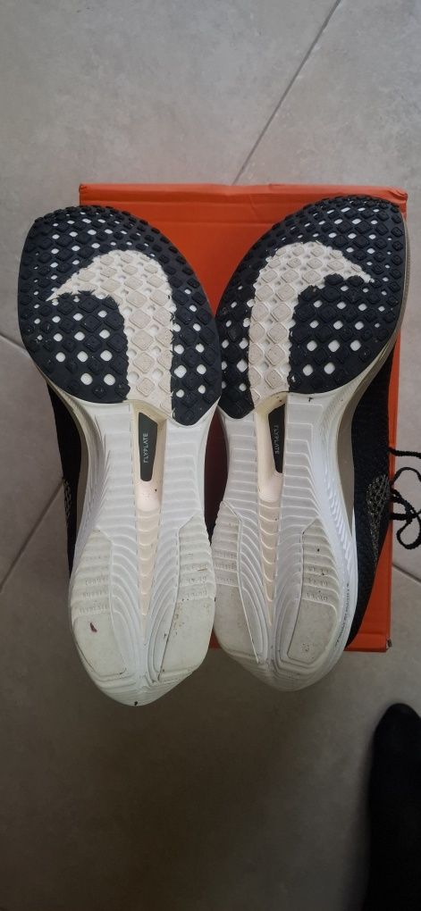 Nike Vaporfly 3 - Tam.44,5