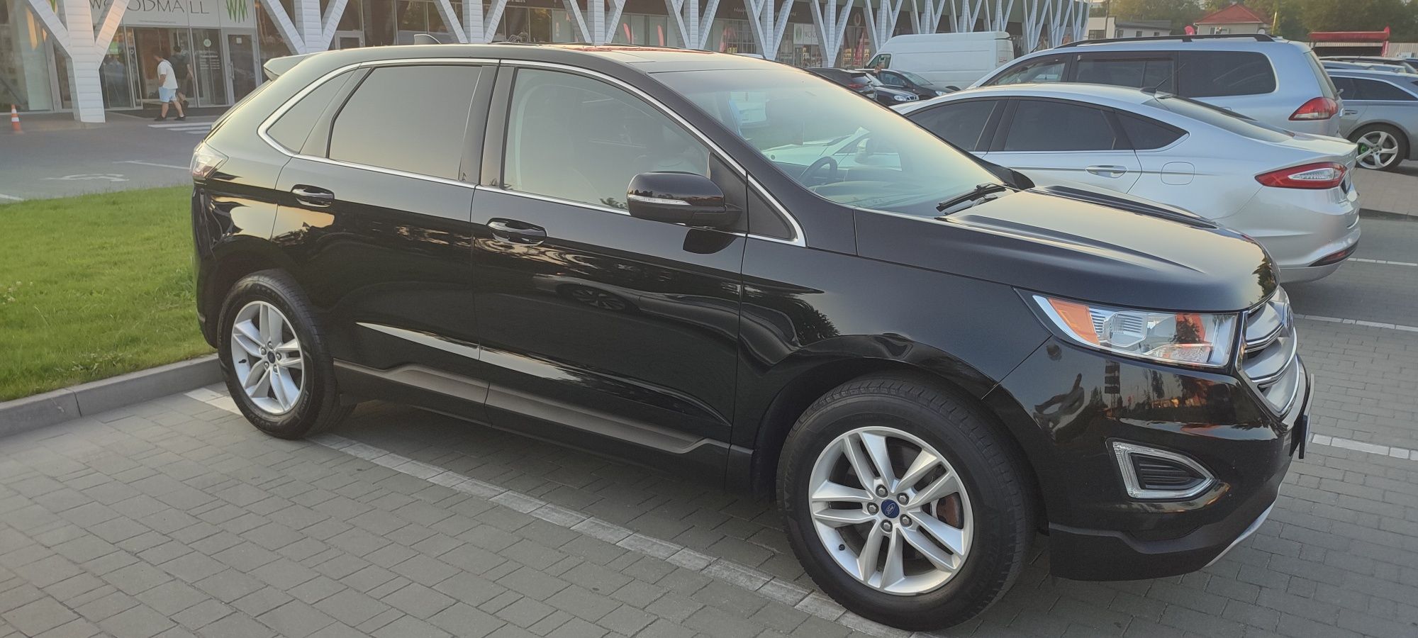 Ford Edge  2017 не битий
