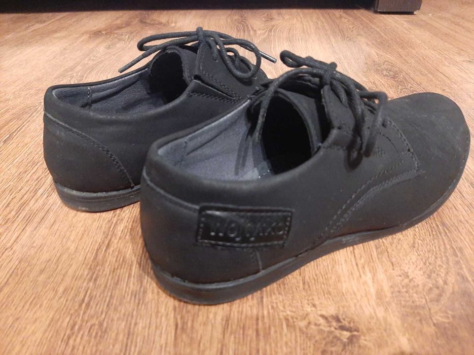 Buty chłopięce komunjne 36