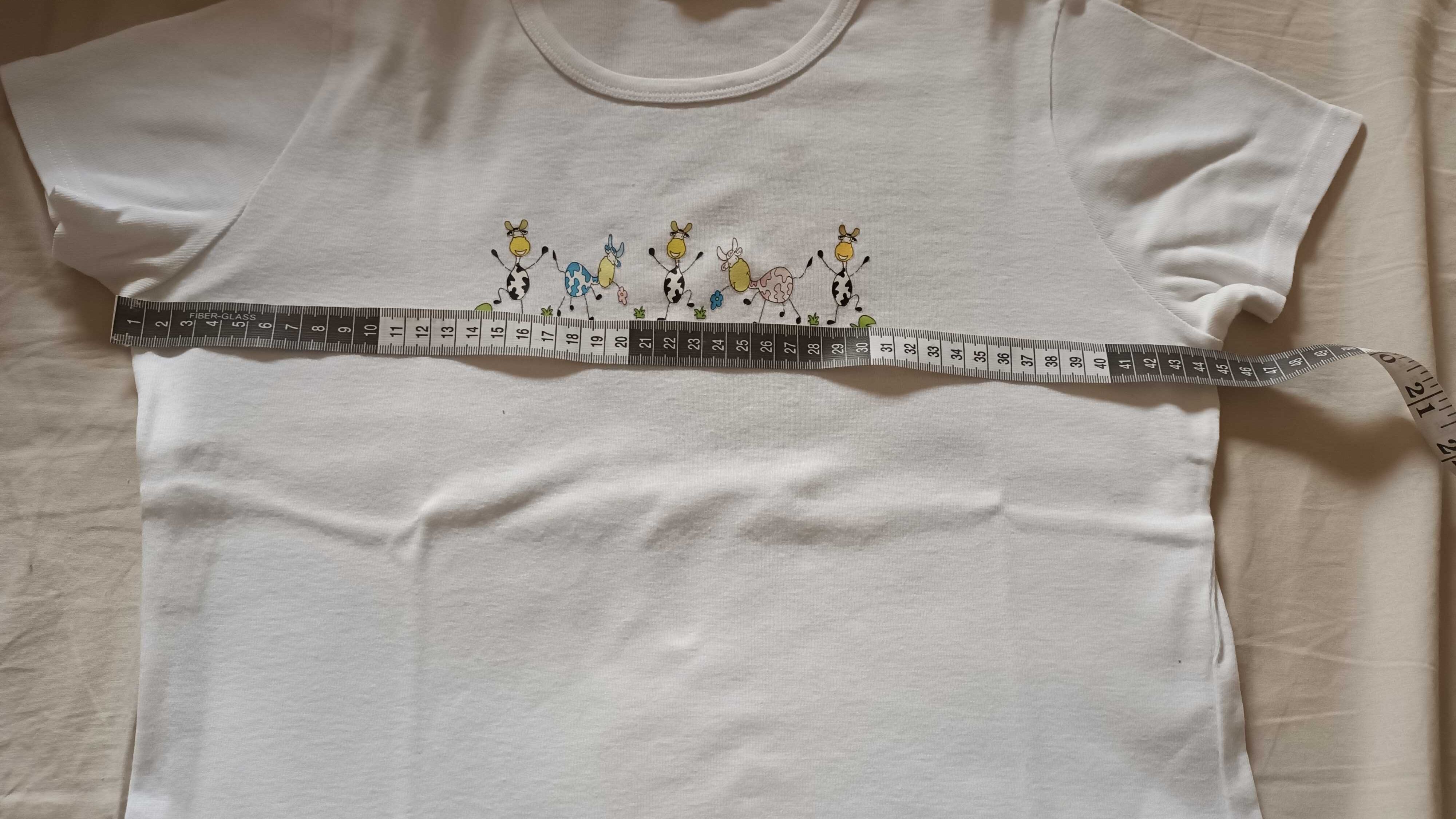 T-shirt branca da cache cache