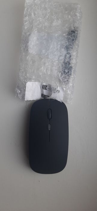 мышка беспроводная, есть bluetooth