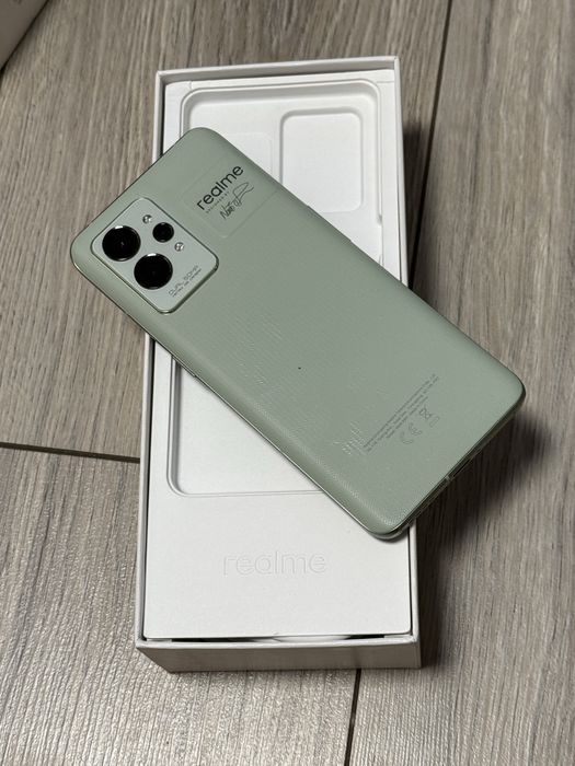 Смартфон Realme GT 2 Pro 5G 12/256Gb Paper Green