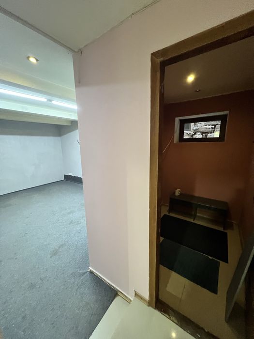 Сдается помещение на Бунина 27 , центр , дворовое