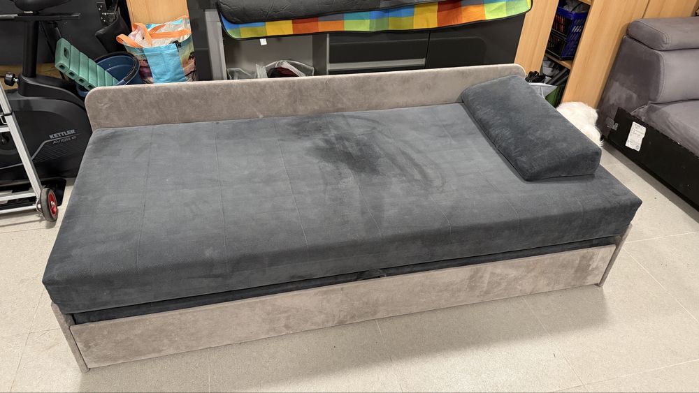 Łóżko młodzieżowe rozkładane