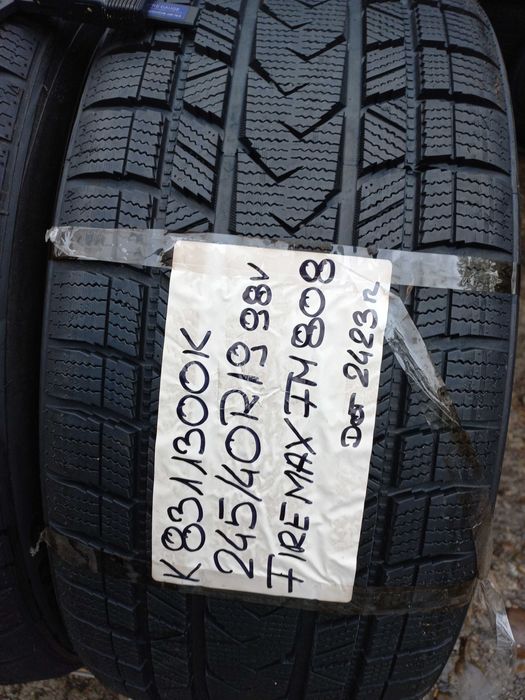 K831130K Komplet 245/40R19 98V Firemax FM808 dot.2423