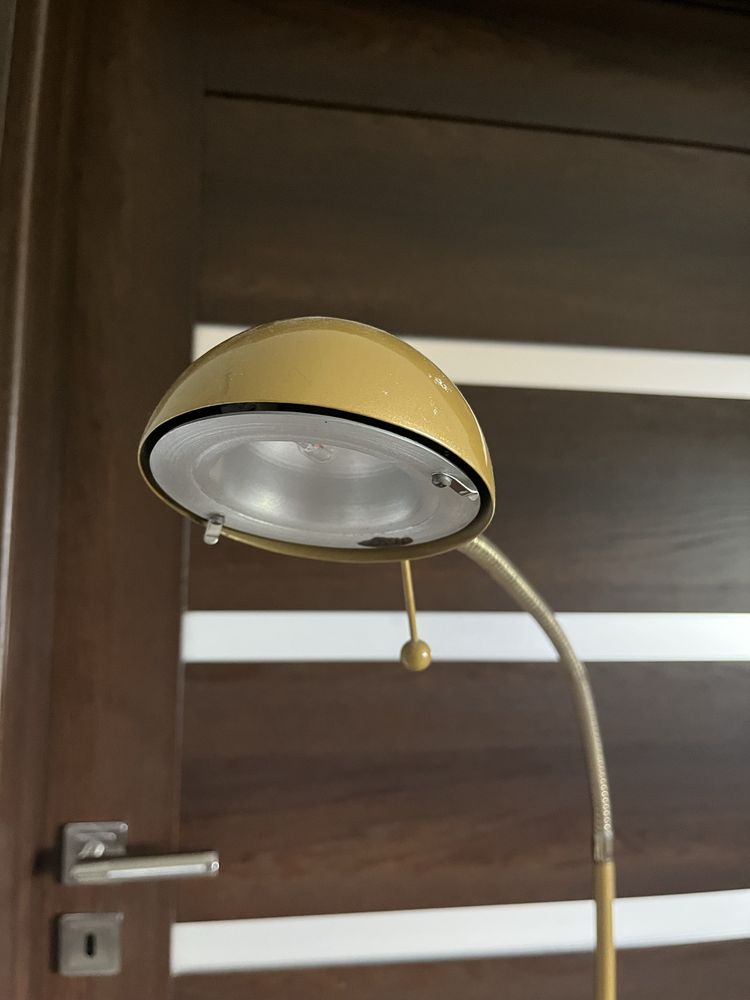 Lampa stojąca złota