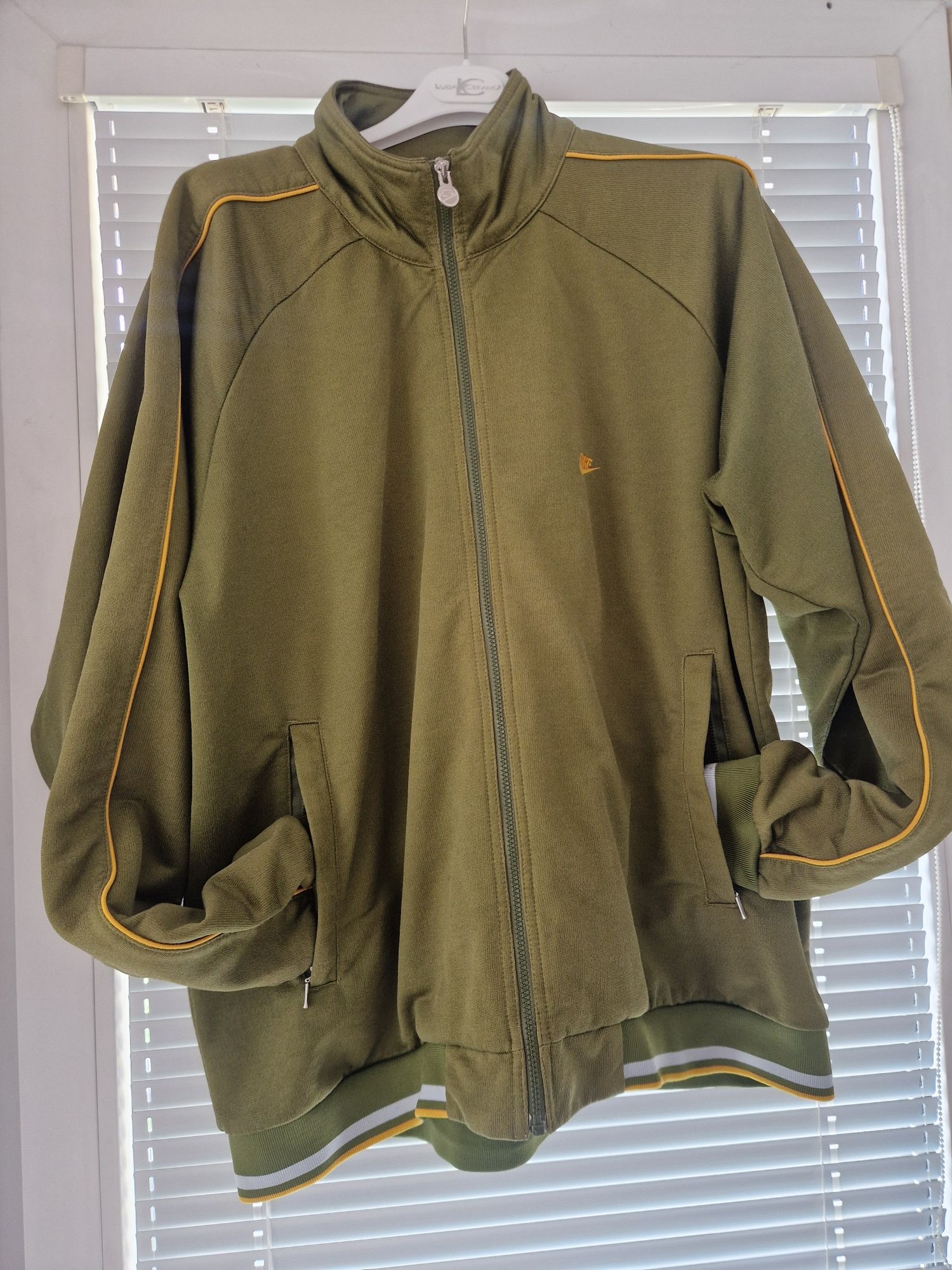 Nike , bluza xl , oliwkowa , ściągacze,  vintage style