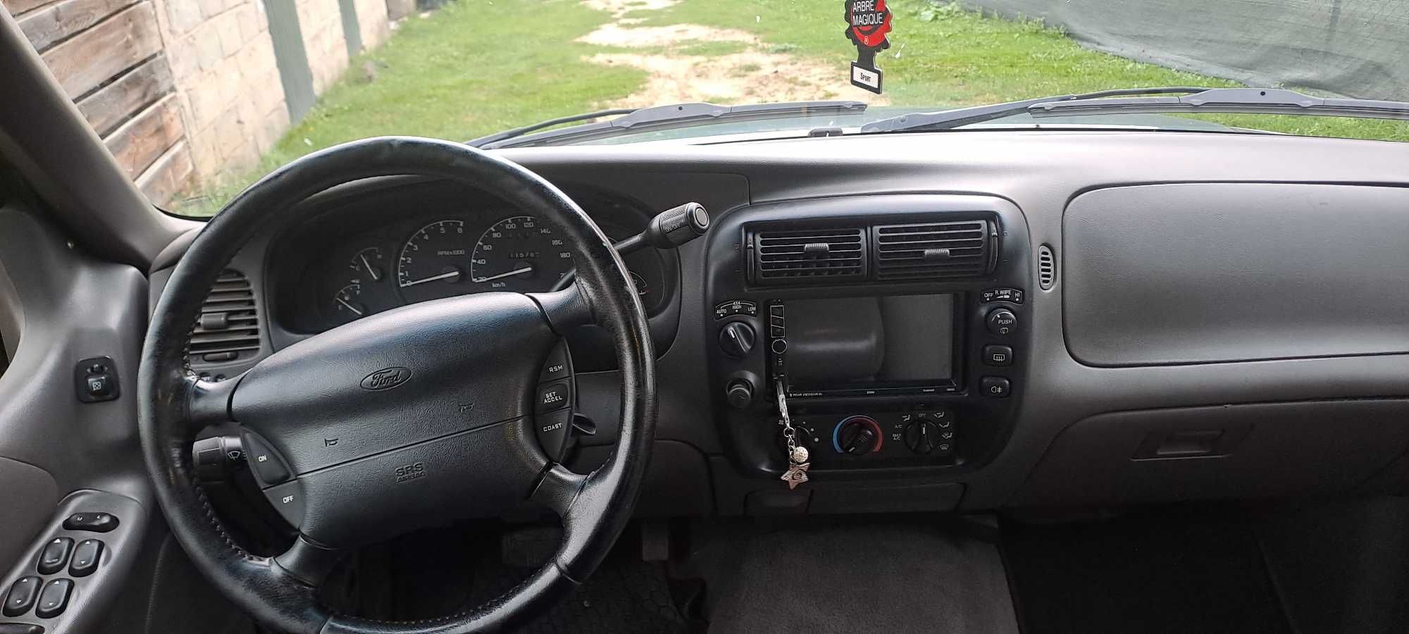 Ford Explorer 4.0 v6 zadbany bez rdzy