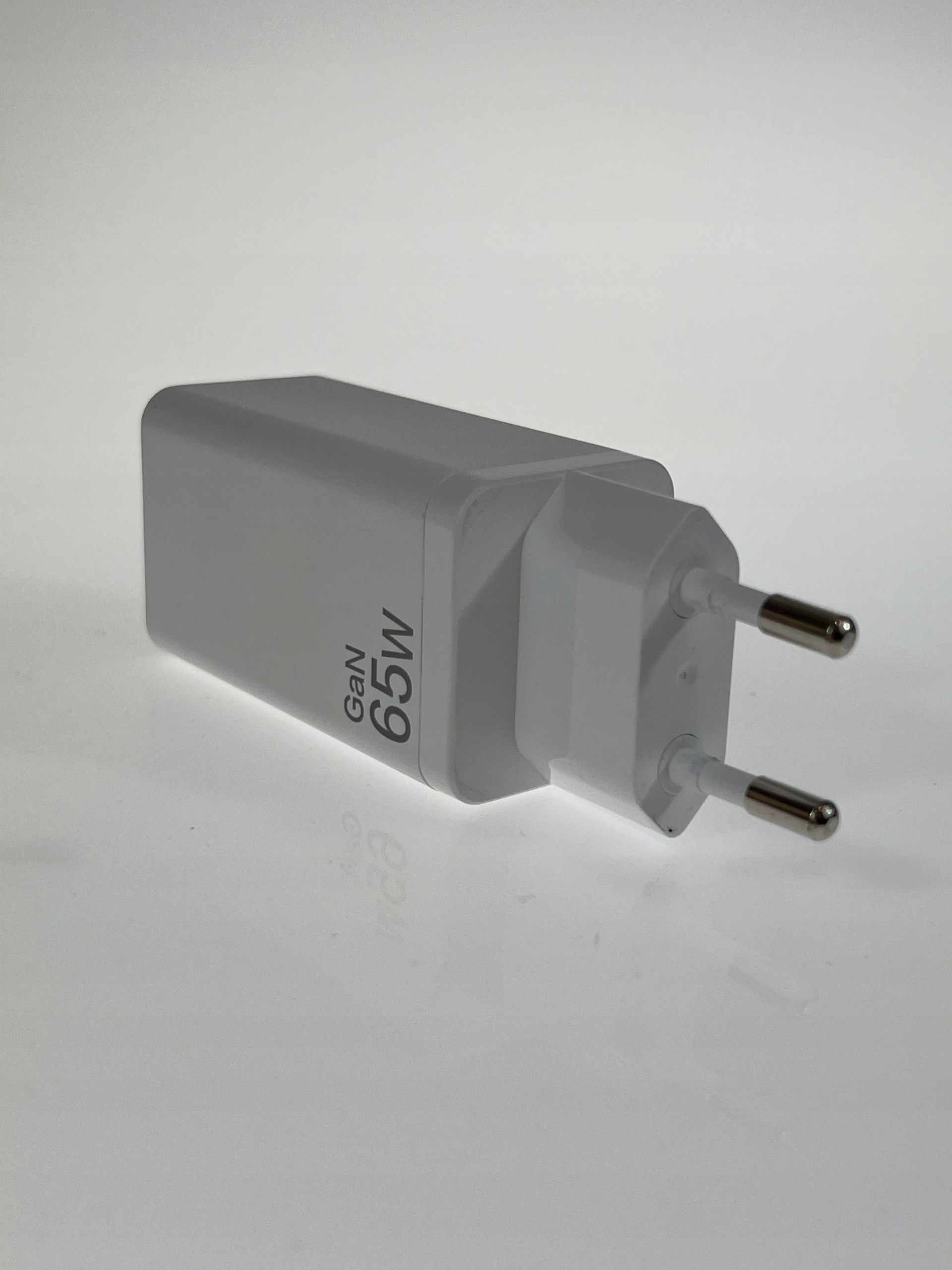 Yhemi Ładowarka Ścienna Usb A I Usb C 65W