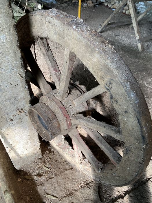 Roda carroca antiga