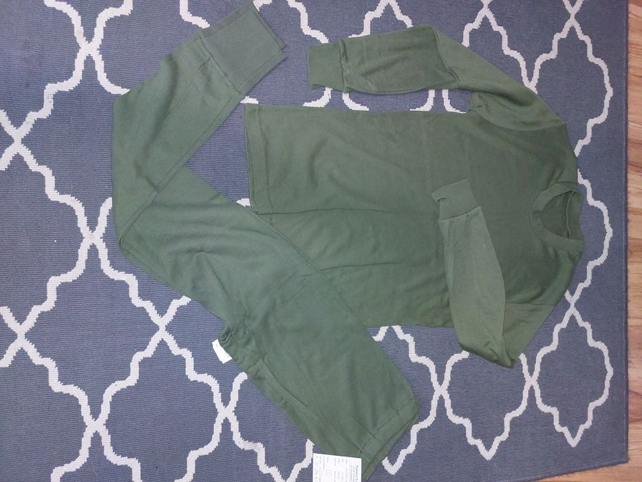 Kalesony i koszulka z długim rękawem na zimę