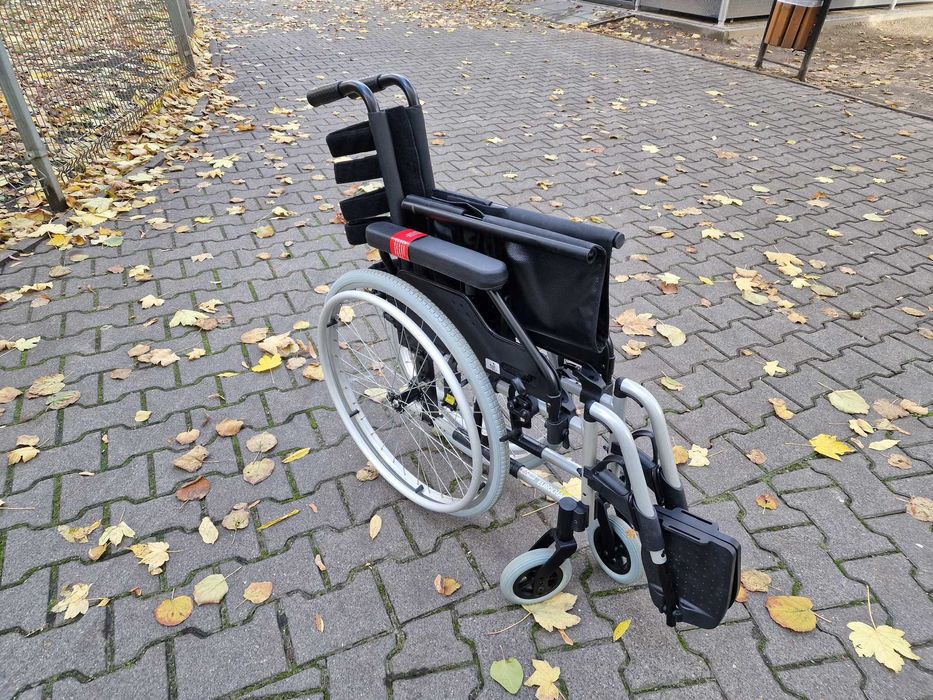 Lekki wózek inwalidzki Meyra