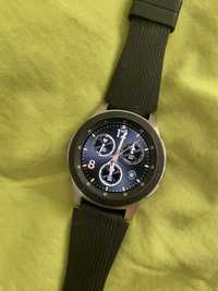 Smartwatch Samsung Galaxy Watch 46mm srebrny