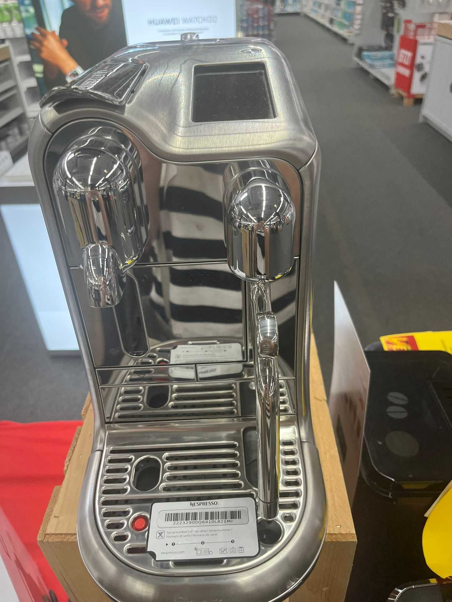 Sprzedam ekspres do kawy NESPRESSO