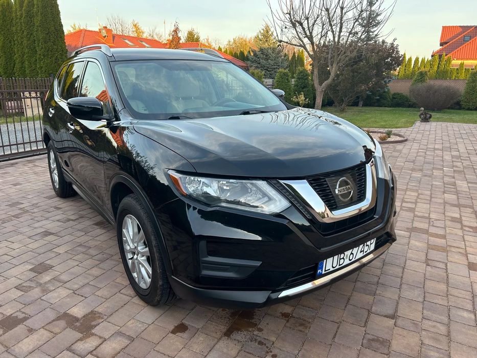 Nissan X-Trail Rogue SV 2.5L Automat 2017/05 2WD