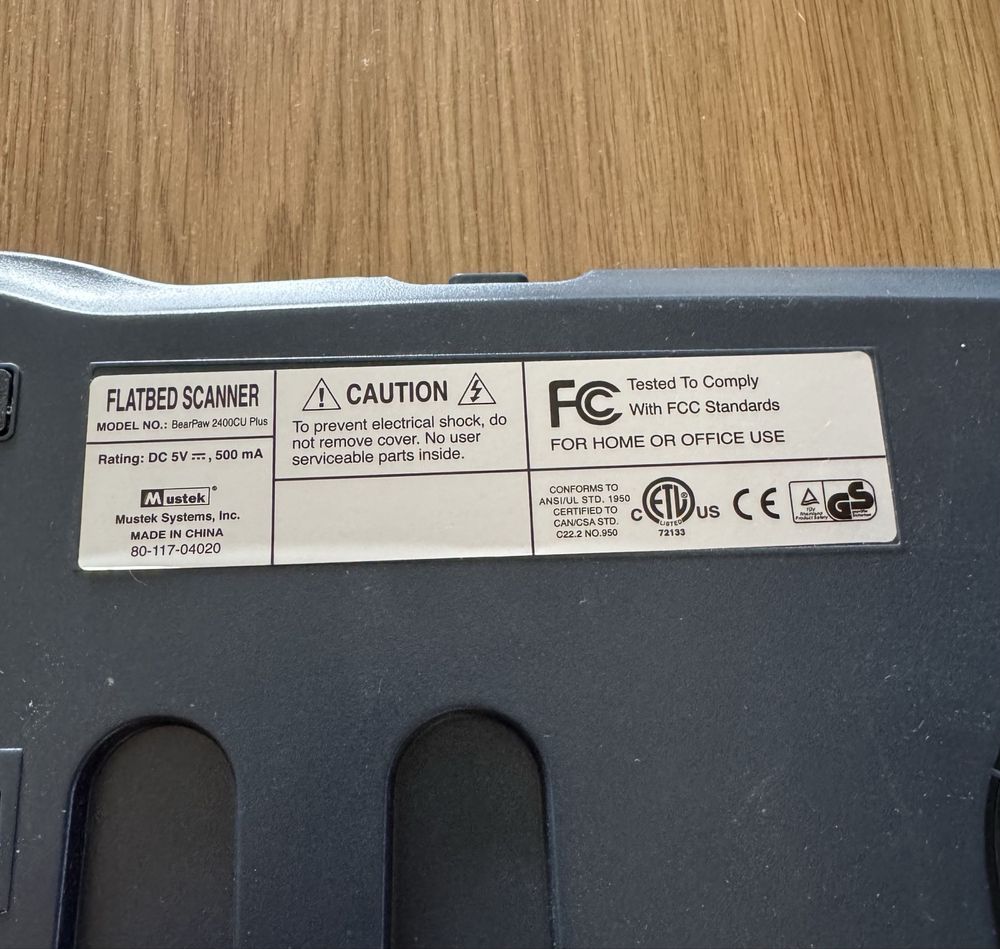 Сканер Mustek BearPaw 2400CU