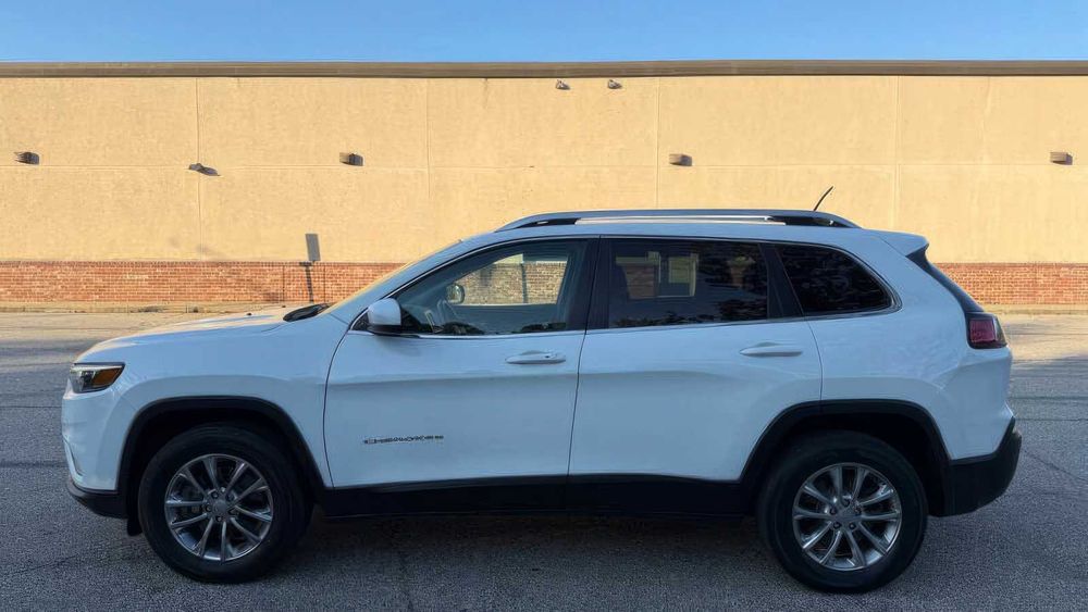 Jeep Cherokee Latitude Plus      2019