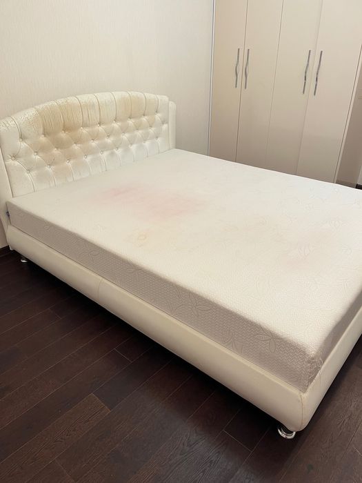 Двоспальне ліжко 160/200