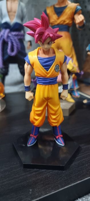 Goku super guerreiro deus
